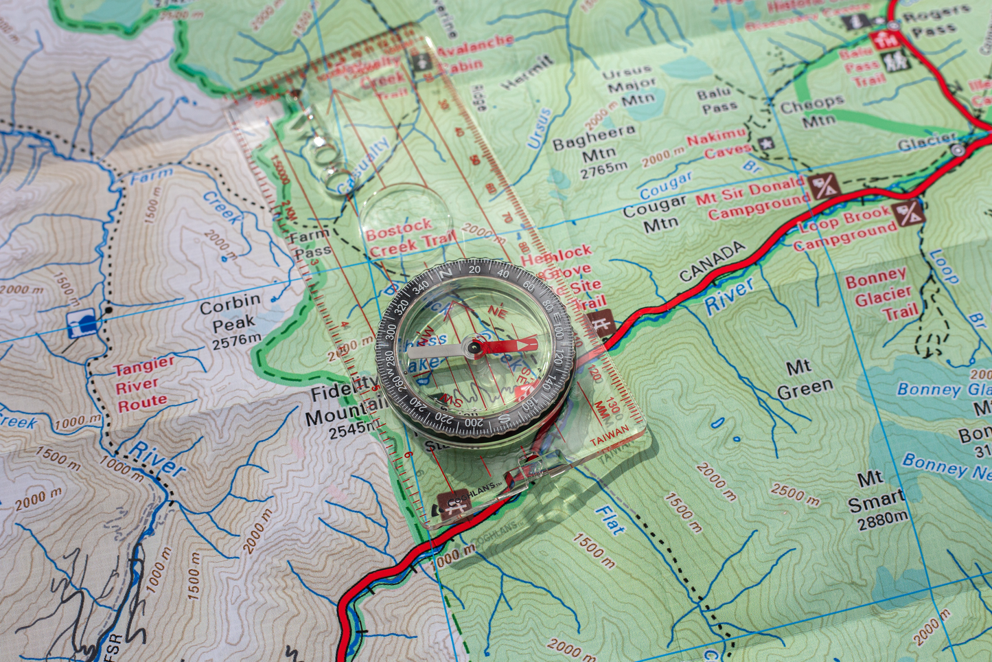 Deluxe Map Compass